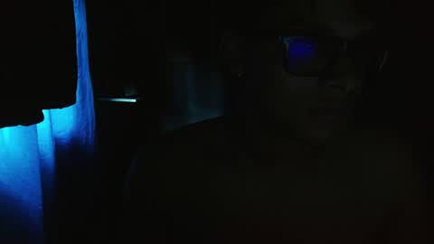 yisuz online show from July 2026 12:04:02 PM
