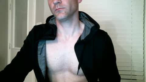 MrAsstastix online show from March 2025 05:18:02 AM