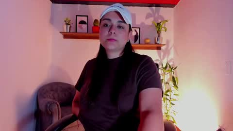 Laura online show from February 2025 04:11:02 AM