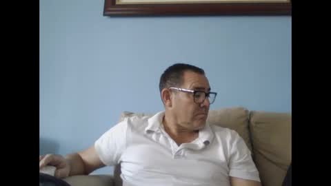 Snapshot of mrcaruso chatting on October 2025 03:44:02 PM Mrcaruso online show from October 2025 03:44:02 PM