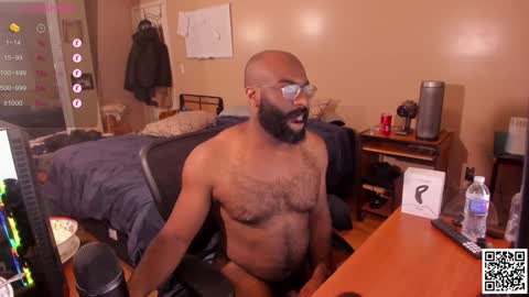 Snapshot of mrchuckdailyxxx chatting on December 2024 06:04:01 AM Chuck Daily online show from December 2024 06:04:01 AM