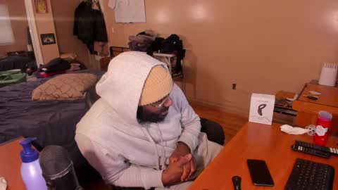 Snapshot of mrchuckdailyxxx chatting on December 2024 09:31:02 PM Chuck Daily online show from December 2024 09:31:02 PM