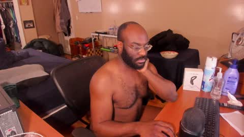 Snapshot of mrchuckdailyxxx chatting on January 2025 05:09:01 AM Chuck Daily online show from January 2025 05:09:01 AM