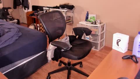 Snapshot of mrchuckdailyxxx chatting on February 2025 08:41:01 AM Chuck Daily online show from February 2025 08:41:01 AM