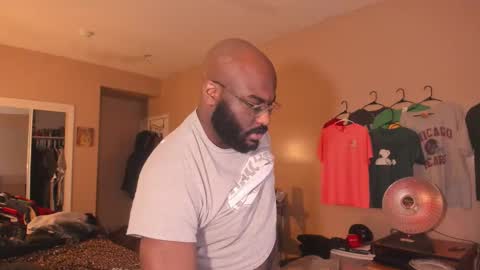 Snapshot of mrchuckdailyxxx chatting on January 2026 07:44:01 AM Chuck Daily online show from January 2026 07:44:01 AM