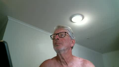 mrcreek1531 online show from June 2026 02:09:02 AM