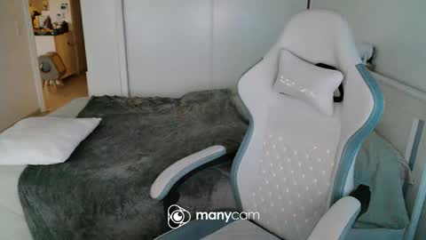 Snapshot of mrdr000 chatting on May 2026 06:27:01 PM mrdr000 online show from May 2026 06:27:01 PM