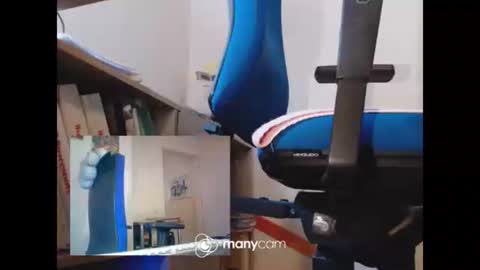 MrJohnsen1975 online show from May 2026 06:03:02 PM