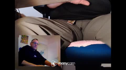 MrJohnsen1975 online show from June 2026 08:49:02 AM
