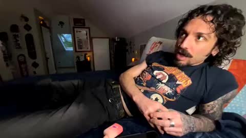 mrfanceypants online show from May 2026 03:35:01 AM