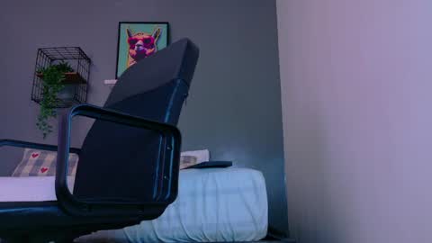 Mr Fox online show from May 2026 07:52:02 PM