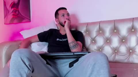 Andy online show from April 2026 08:39:01 PM