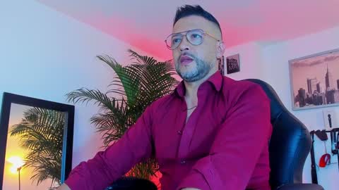 MrFrank. online show from December 2024 11:33:02 AM