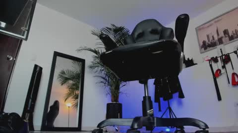 MrFrank. online show from January 2025 06:35:02 PM