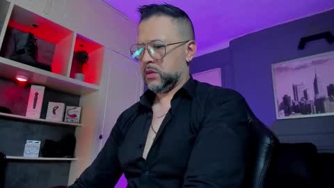 MrFrank. online show from February 2026 11:28:02 AM