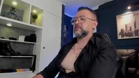 MrFrank. online show from June 2026 02:21:02 PM