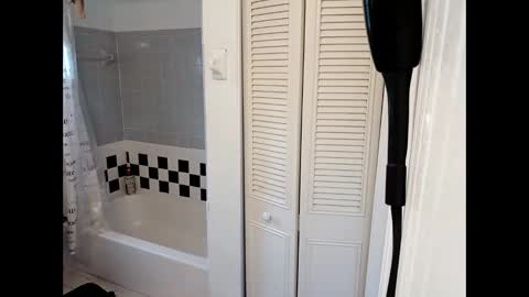 FRESH MEAT   TELL ME WHAT YOU WANNA SEE online show from November 2025 07:58:02 PM