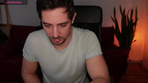 juan luis online show from February 2025 05:30:02 AM