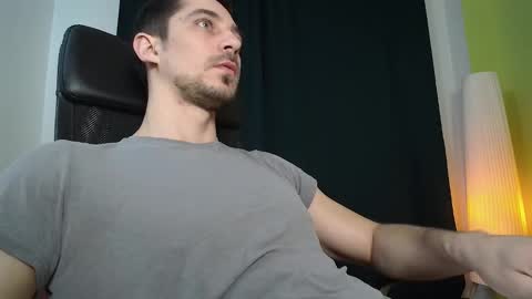 juan luis online show from February 2025 09:48:02 PM