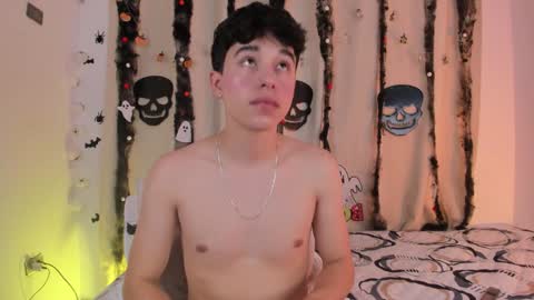 Snapshot of mrhot_night chatting on October 2025 12:05:02 AM Bastian online show from October 2025 12:05:02 AM