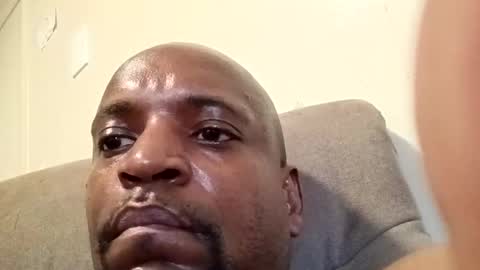 MrLuvits online show from April 2026 12:28:01 PM