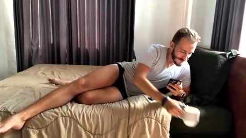 Snapshot of mrmaxiy chatting on October 2025 01:09:01 AM Max online show from October 2025 01:09:01 AM