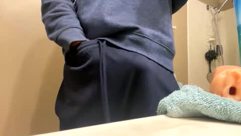 Snapshot of mrmeltyourheart chatting on December 2025 03:35:01 AM James online show from December 2025 03:35:01 AM