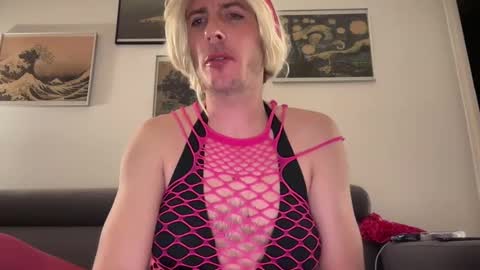 Snapshot of mrmooser42 chatting on January 2025 05:28:02 PM TaleOfLaura online show from January 2025 05:28:02 PM