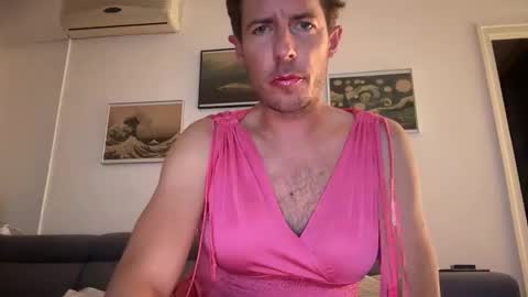 Snapshot of mrmooser42 chatting on September 2025 10:21:02 PM TaleOfLaura online show from September 2025 10:21:02 PM