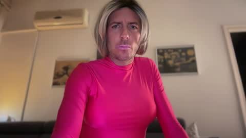 Snapshot of mrmooser42 chatting on January 2026 09:20:02 PM TaleOfLaura online show from January 2026 09:20:02 PM