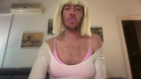 Snapshot of mrmooser42 chatting on February 2026 10:26:01 PM TaleOfLaura online show from February 2026 10:26:01 PM