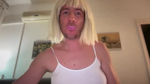 Snapshot of mrmooser42 chatting on February 2026 10:05:02 PM TaleOfLaura online show from February 2026 10:05:02 PM