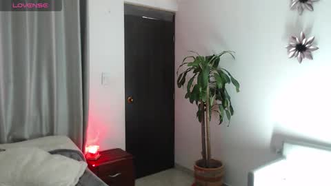 Snapshot of mrs_deborah chatting on September 2025 09:04:02 PM mrs_deborah online show from September 2025 09:04:02 PM