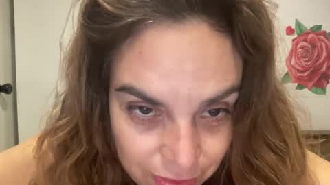 Snapshot of mrs_kinkie chatting on February 2025 10:42:02 PM mrs_kinkie online show from February 2025 10:42:02 PM