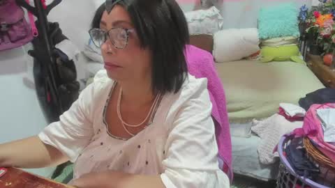 mrs_mommy online show from April 2026 04:59:01 PM