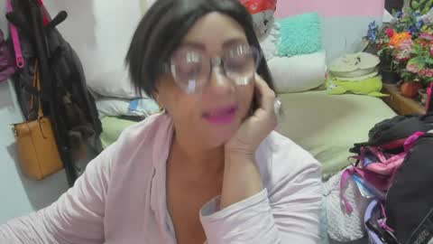 mrs_mommy online show from May 2026 06:02:02 PM