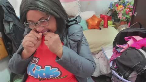 mrs_mommy online show from May 2026 07:10:01 PM