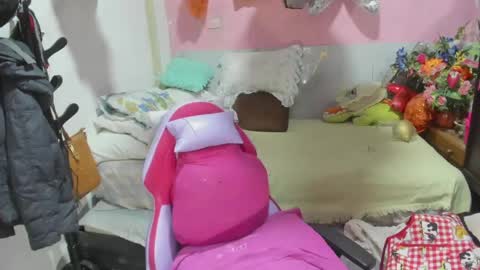 mrs_mommy online show from May 2026 11:32:01 PM