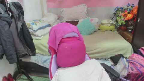 mrs_mommy online show from May 2026 06:38:02 PM