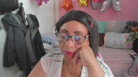 mrs_mommy online show from May 2026 05:34:02 PM