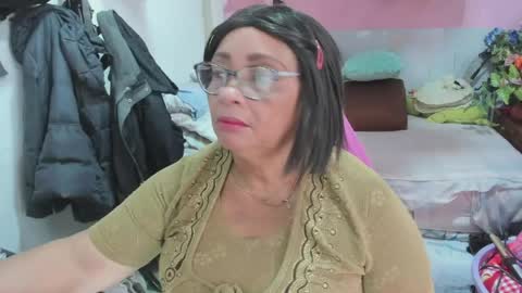 mrs_mommy online show from May 2026 06:58:01 PM