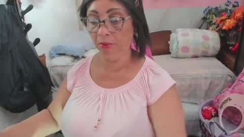 mrs_mommy online show from May 2026 06:56:02 PM