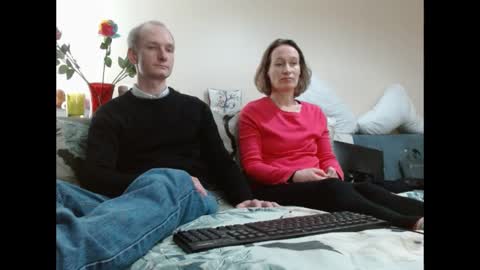 Snapshot of mrs_velvet_vixen_and_mr_stud chatting on February 2025 06:43:01 PM Mrs Velvet Vixen online show from February 2025 06:43:01 PM