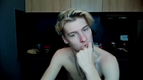 Snapshot of mrsexycum4u chatting on January 2025 10:23:01 PM Adam online show from January 2025 10:23:01 PM