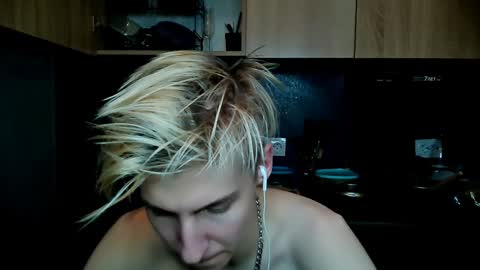 Snapshot of mrsexycum4u chatting on January 2025 01:15:01 AM Adam online show from January 2025 01:15:01 AM