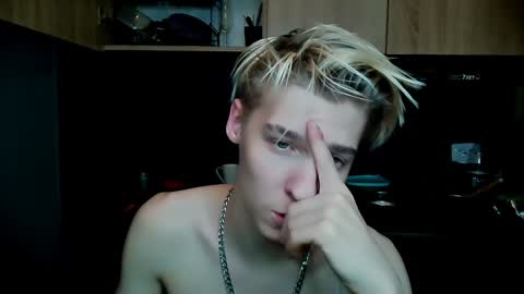 Snapshot of mrsexycum4u chatting on January 2025 04:17:01 AM Adam online show from January 2025 04:17:01 AM