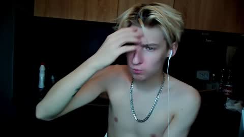 Snapshot of mrsexycum4u chatting on January 2025 02:55:01 AM Adam online show from January 2025 02:55:01 AM