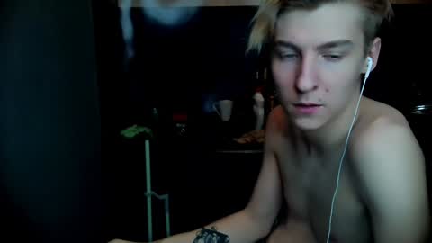 Snapshot of mrsexycum4u chatting on January 2025 03:30:01 AM Adam online show from January 2025 03:30:01 AM