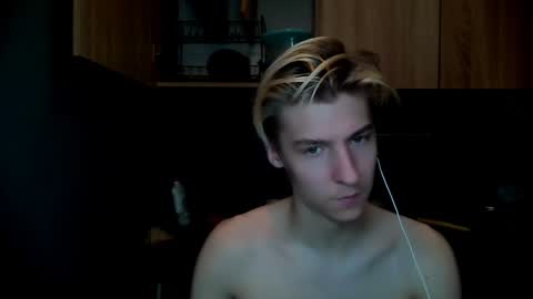 Snapshot of mrsexycum4u chatting on January 2025 01:01:01 AM Adam online show from January 2025 01:01:01 AM