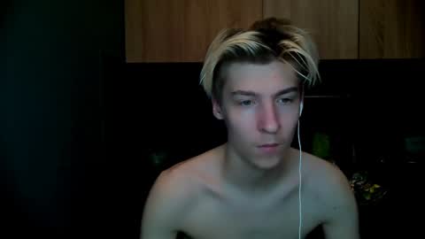 Snapshot of mrsexycum4u chatting on February 2025 10:23:02 PM Adam online show from February 2025 10:23:02 PM